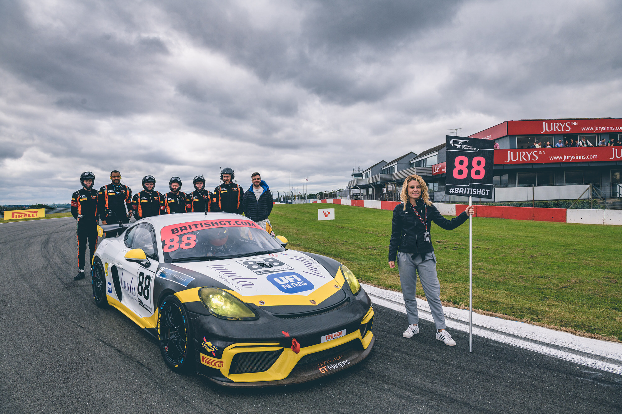 ufi-filters-dino-zamparelli-british-gt-championship-15 MG不朽情缘(中国区)官方网站